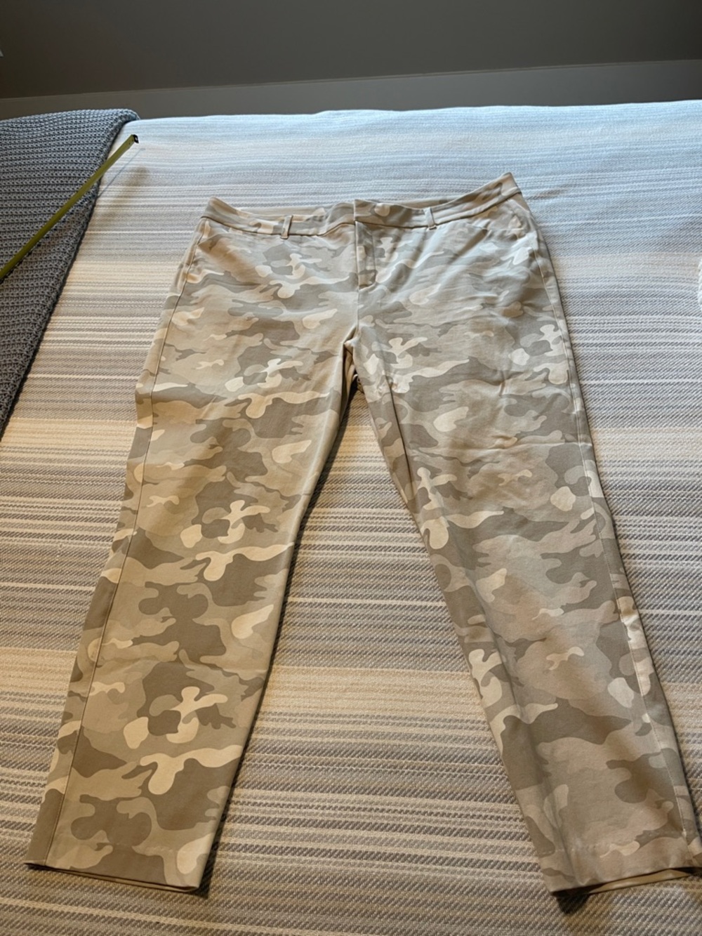 Old Navy Pixie Beige & Taupe Camo Slim Pants